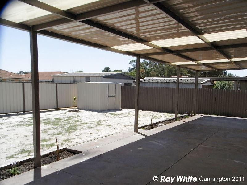 42 Thomas Street, Queens Park WA 6107