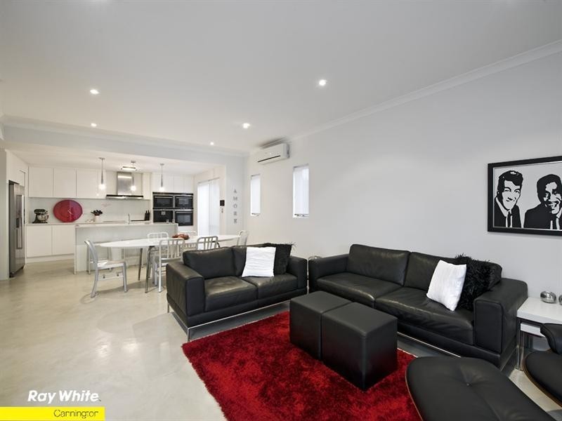 3/8 Mason Street, Cannington WA 6107