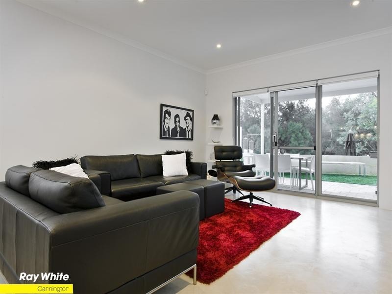 3/8 Mason Street, Cannington WA 6107