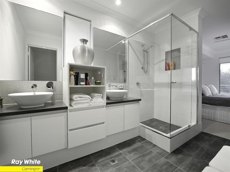 3/8 Mason Street, Cannington WA 6107