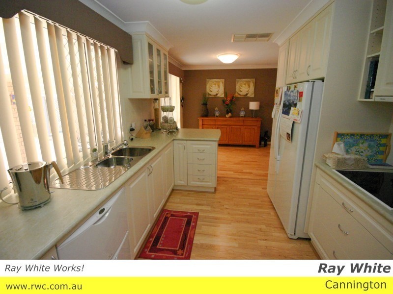 27 Lowth Road, Beckenham WA 6107