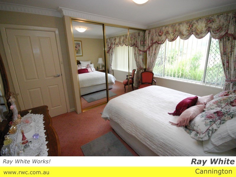 27 Lowth Road, Beckenham WA 6107