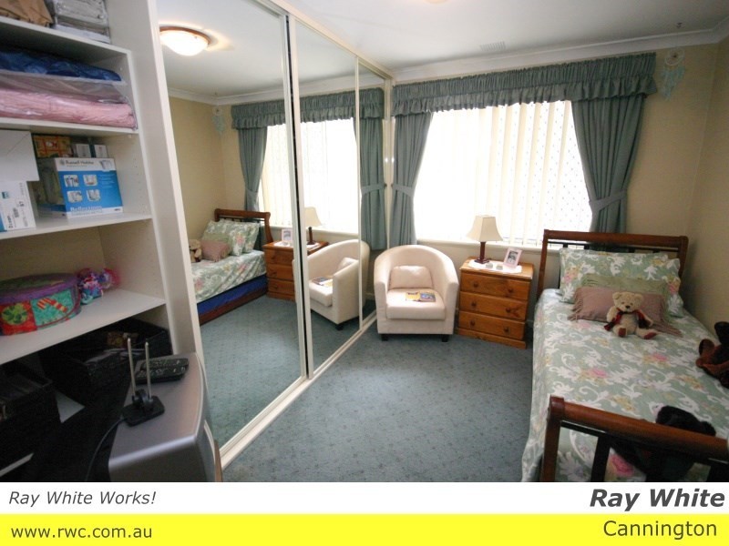 27 Lowth Road, Beckenham WA 6107