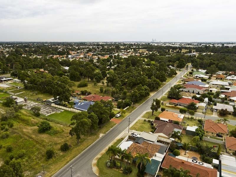 85 Luyer Avenue, East Cannington WA 6107