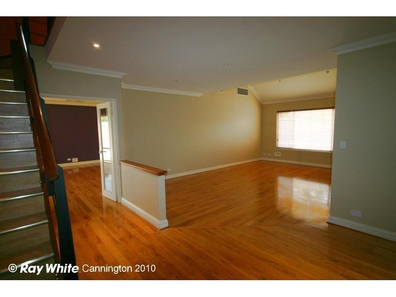 16 Klem Avenue, Salter Point WA 6152