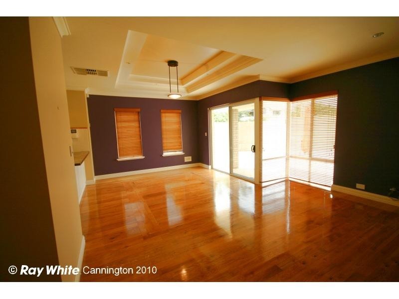 16 Klem Avenue, Salter Point WA 6152