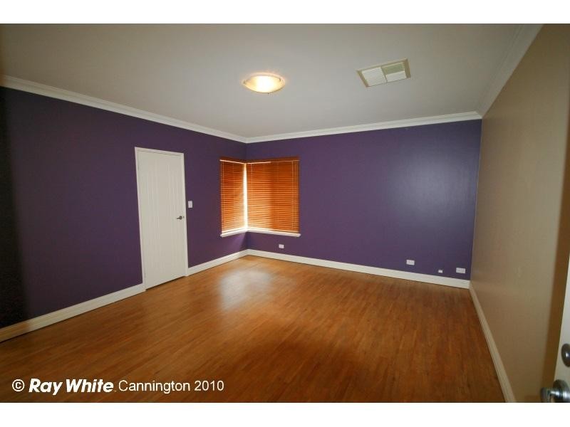 16 Klem Avenue, Salter Point WA 6152