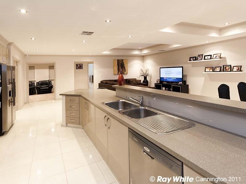 18 Harlequin Pass, Southern River WA 6110