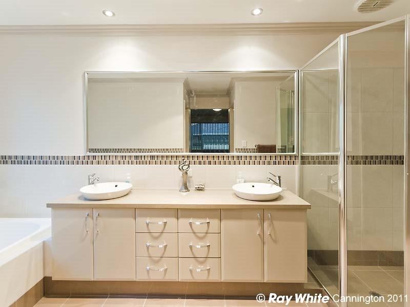 18 Harlequin Pass, Southern River WA 6110
