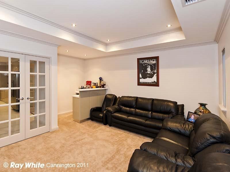 18 Harlequin Pass, Southern River WA 6110