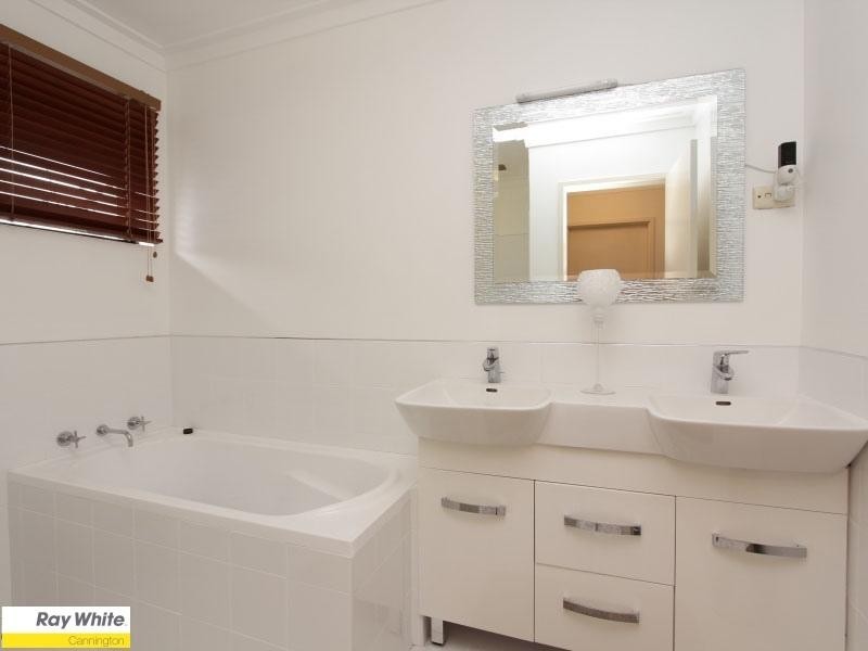 52 Marriamup Street, Cannington WA 6107