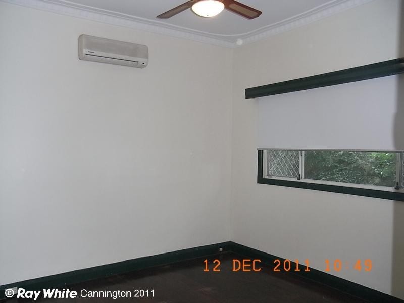 31 Fitzroy Street, Queens Park WA 6107