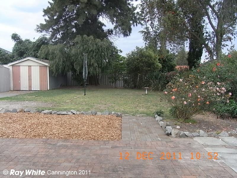 31 Fitzroy Street, Queens Park WA 6107