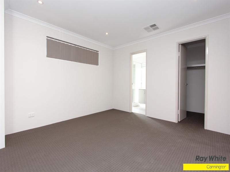 2 Hooson Way, Wilson WA 6107