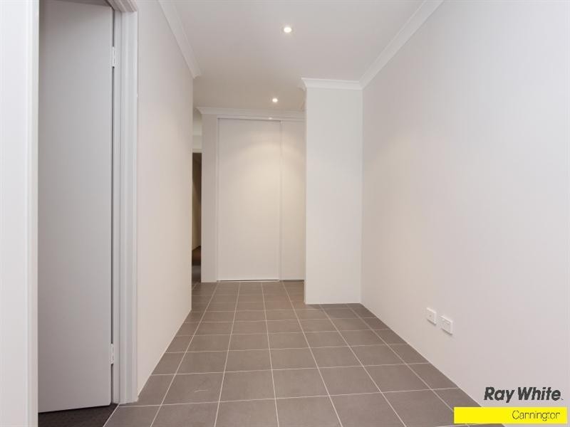 2 Hooson Way, Wilson WA 6107