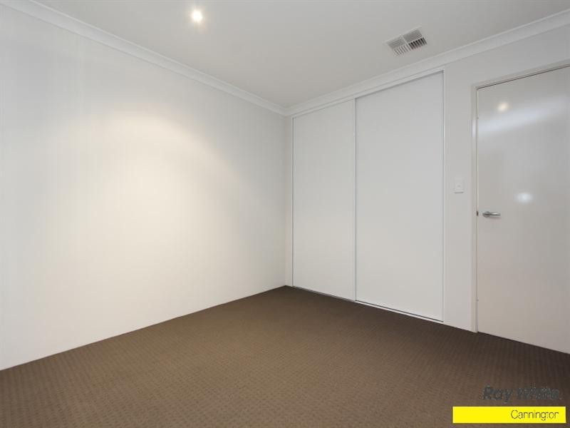 2 Hooson Way, Wilson WA 6107