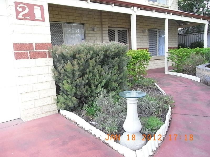 21 Wyndham Street, St James WA 6102