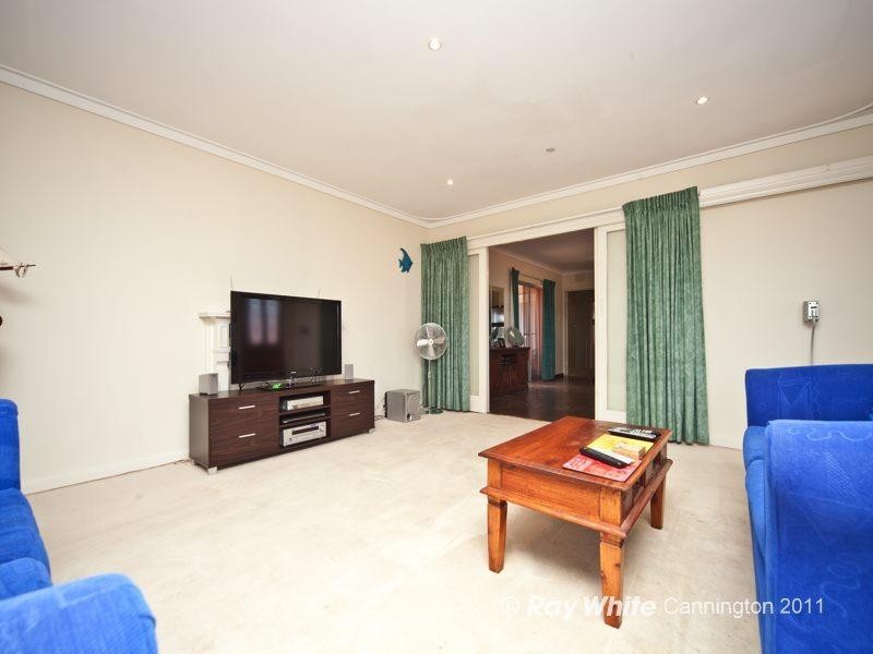 125 Hale Road, Wembley Downs WA 6019