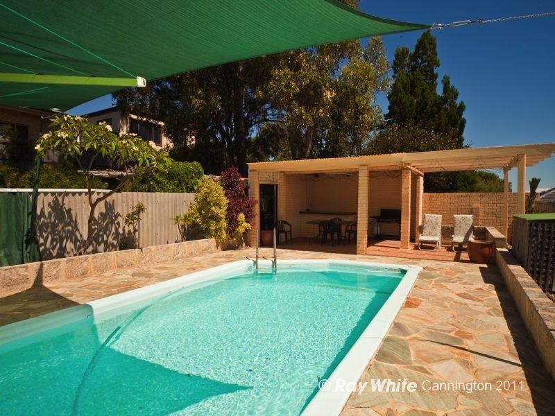 125 Hale Road, Wembley Downs WA 6019