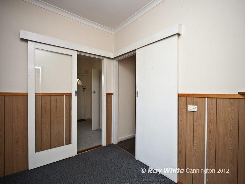 13 Coulson Street, Wilson WA 6107