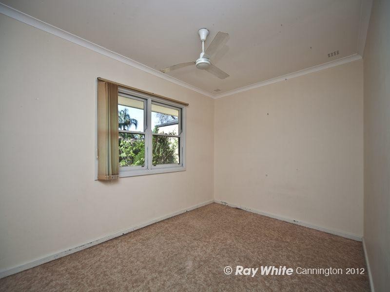 13 Coulson Street, Wilson WA 6107