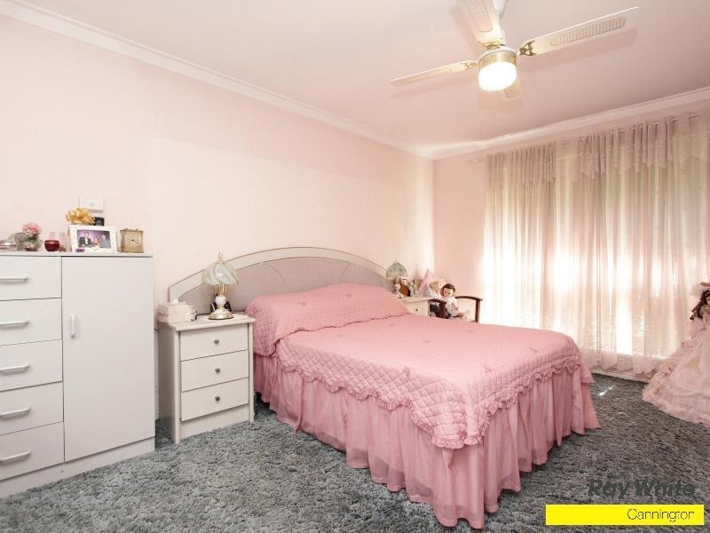 32 Elkhorn Street, East Cannington WA 6107