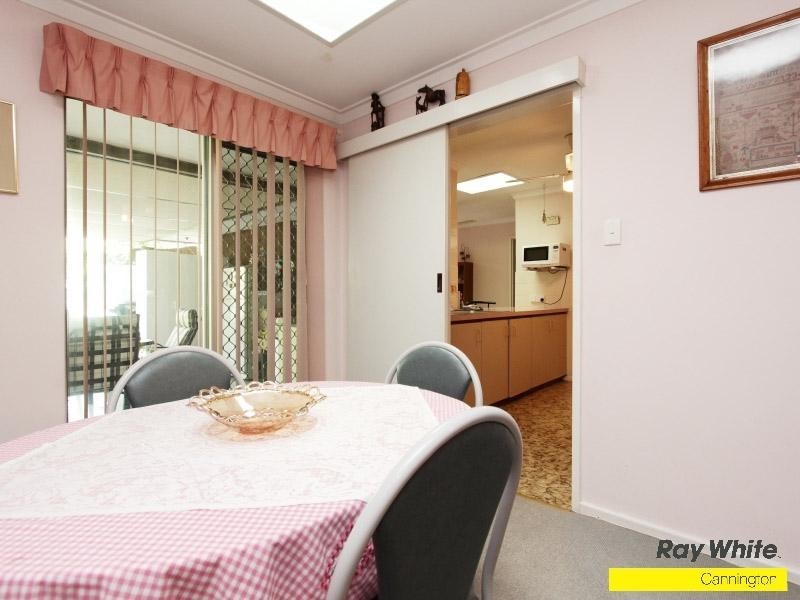 32 Elkhorn Street, East Cannington WA 6107