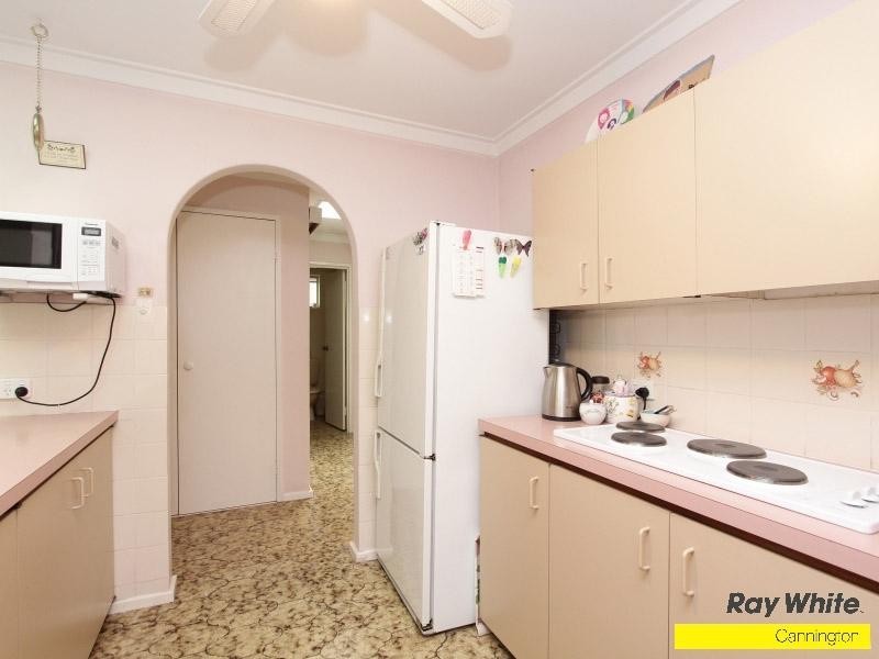 32 Elkhorn Street, East Cannington WA 6107