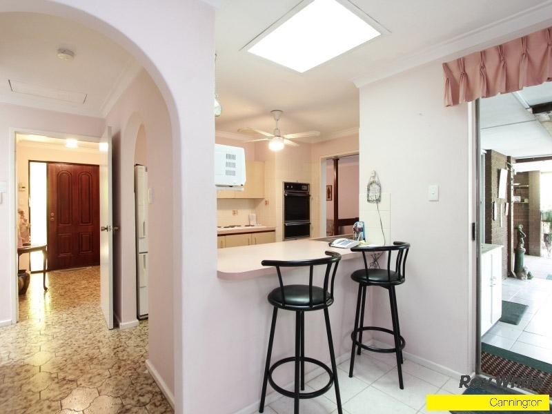 32 Elkhorn Street, East Cannington WA 6107