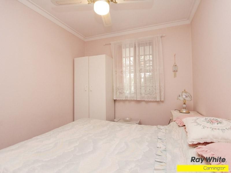 32 Elkhorn Street, East Cannington WA 6107