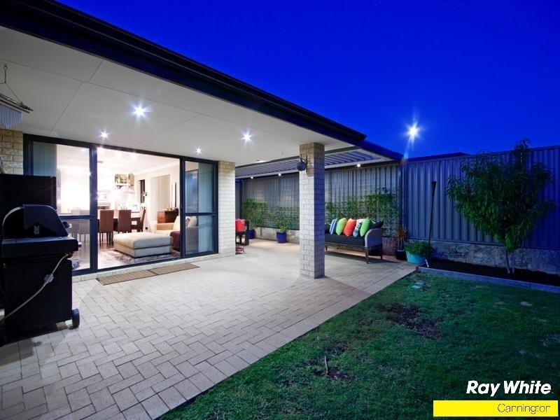 3 Sachem Bend, Piara Waters WA 6112