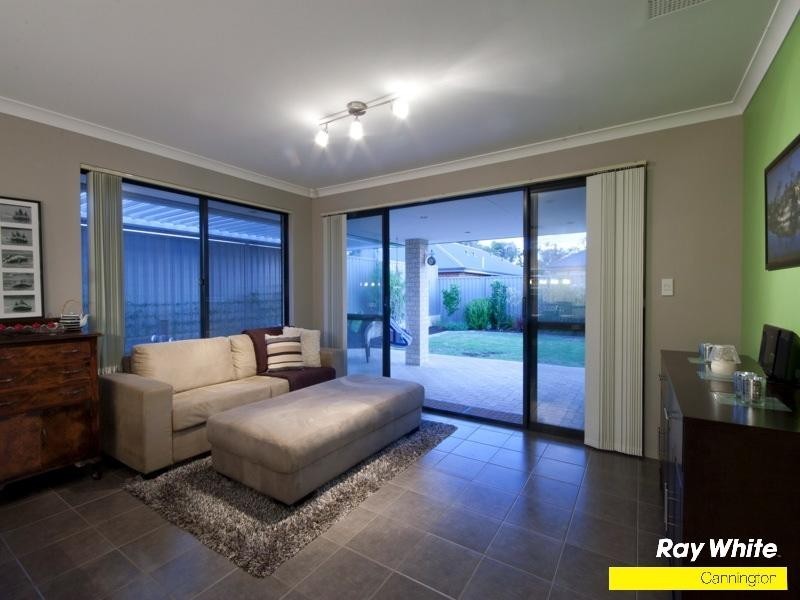 3 Sachem Bend, Piara Waters WA 6112