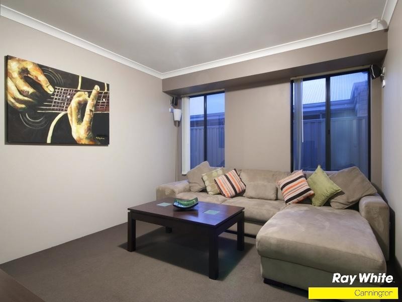 3 Sachem Bend, Piara Waters WA 6112