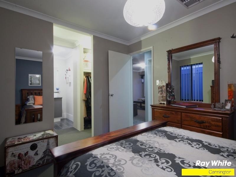 3 Sachem Bend, Piara Waters WA 6112