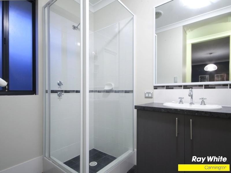 3 Sachem Bend, Piara Waters WA 6112