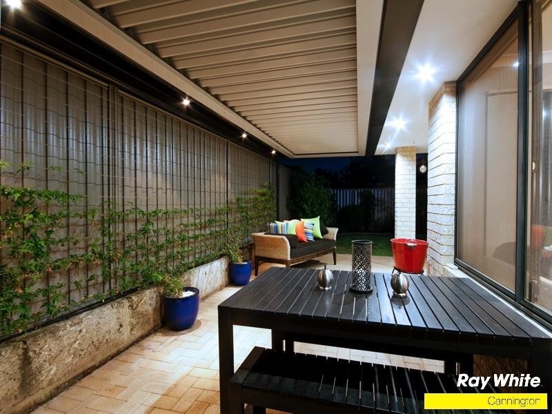 3 Sachem Bend, Piara Waters WA 6112