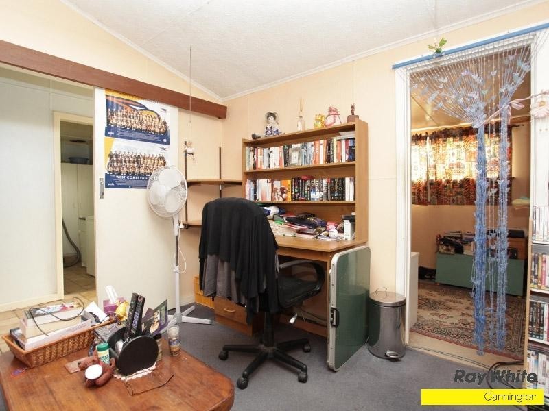 10 Fitzroy Street, Queens Park WA 6107