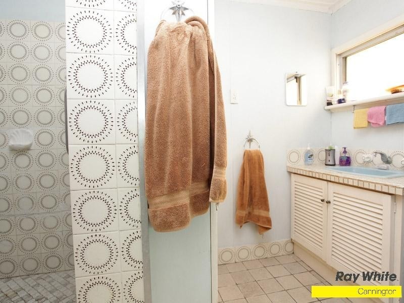 10 Fitzroy Street, Queens Park WA 6107