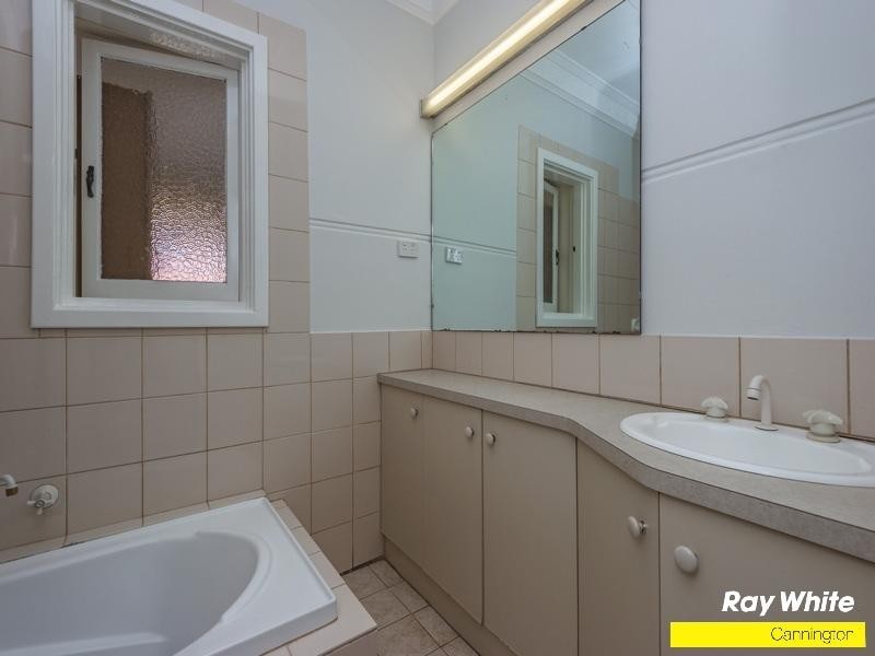 38 Ellam Street, St James WA 6102