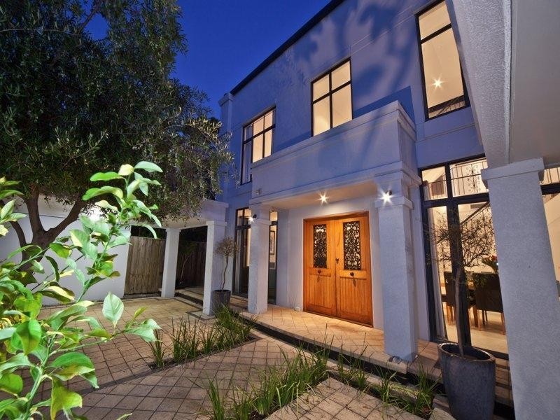 2/116 Matheson Road, Applecross WA 6153