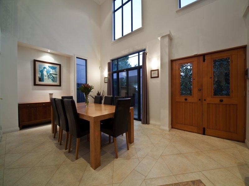 2/116 Matheson Road, Applecross WA 6153