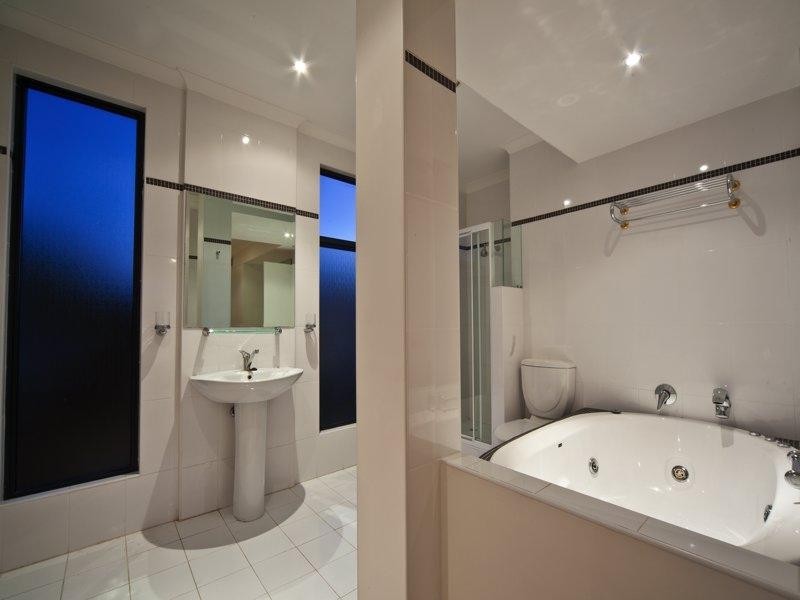 2/116 Matheson Road, Applecross WA 6153