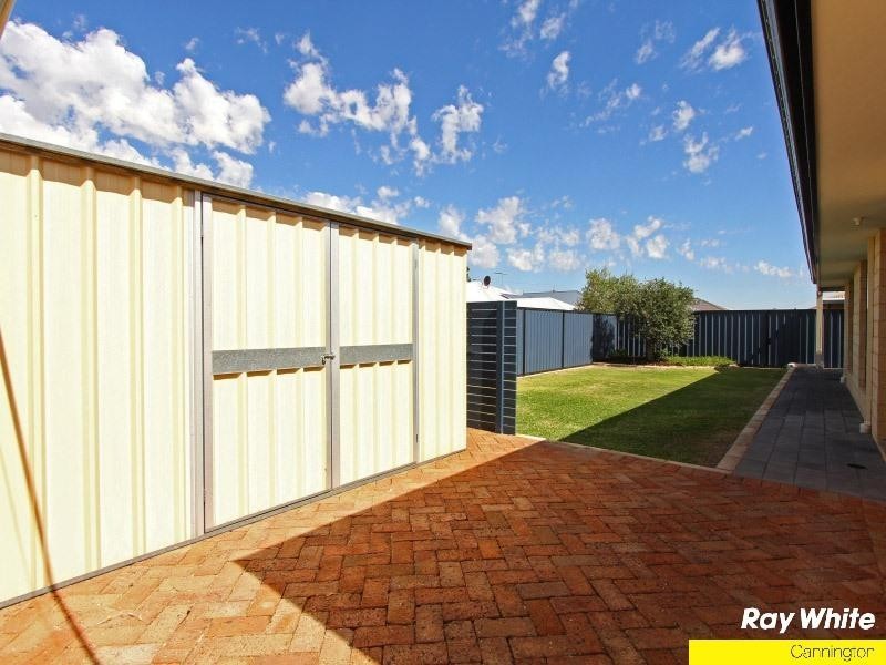 72 Tarradee Circuit, Thornlie WA 6108