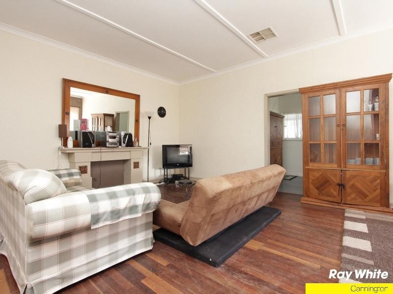 136 Lacey Street, Beckenham WA 6107