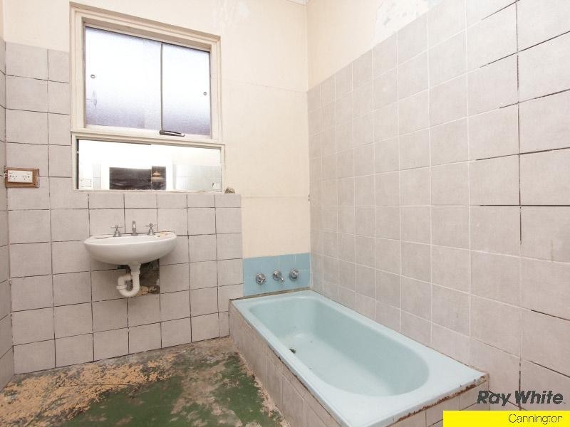 136 Lacey Street, Beckenham WA 6107