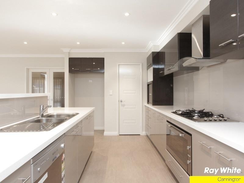 16 Rathlin Cove, Canning Vale WA 6155