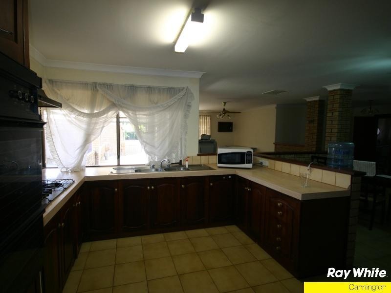 304 Railway Parade, East Cannington WA 6107