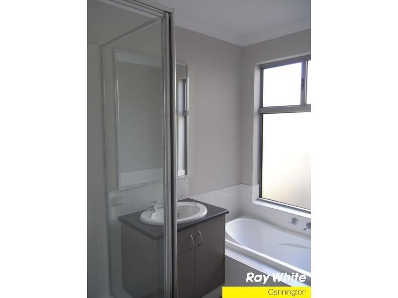 2/39 Russell Street, East Cannington WA 6107