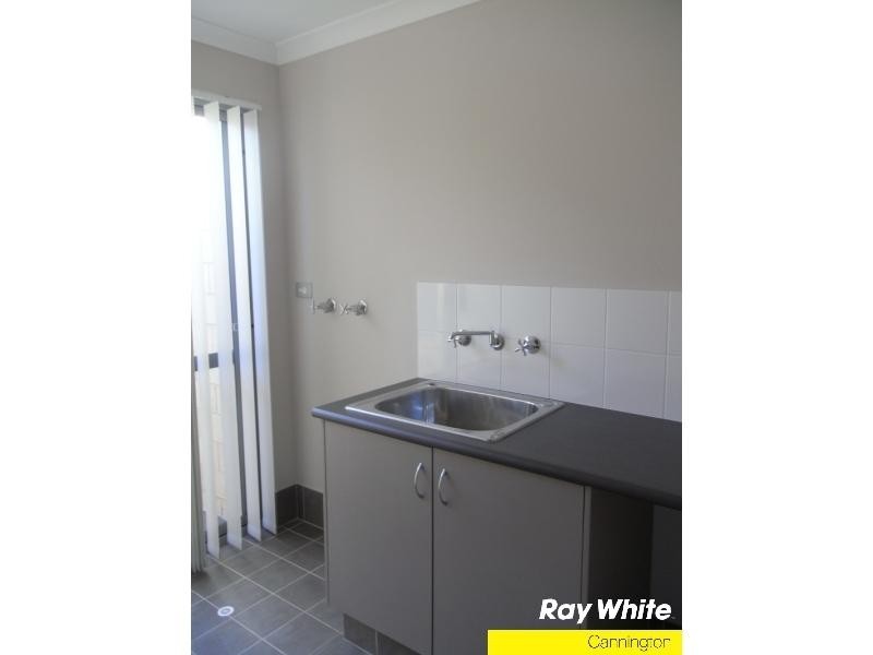 2/39 Russell Street, East Cannington WA 6107