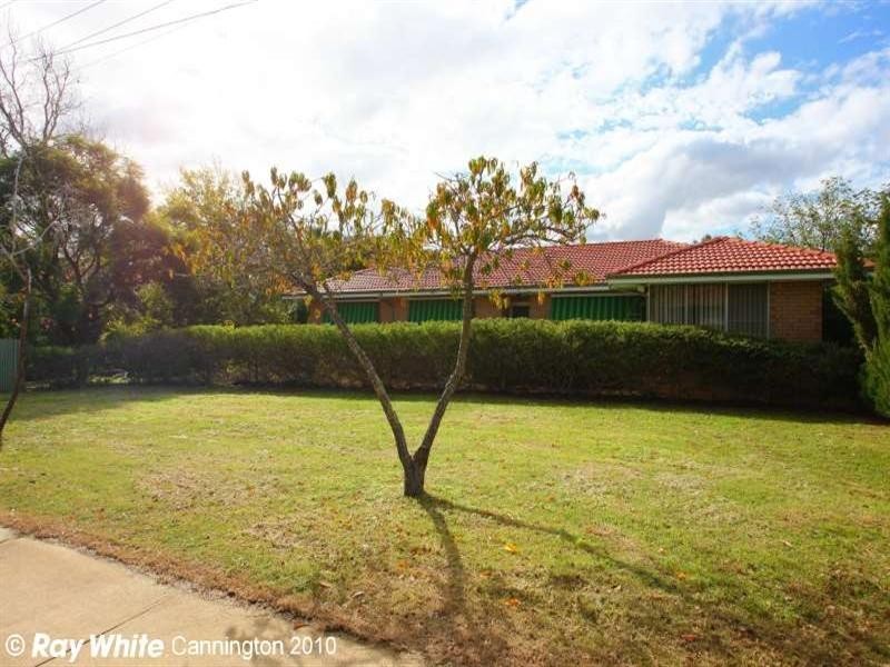 52 Phillip Street, Maddington WA 6109